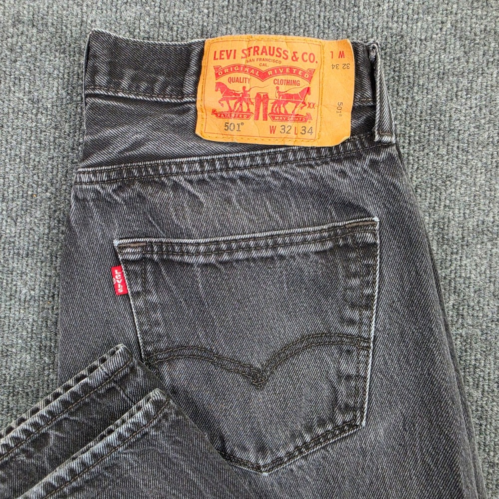 Levis 501 Jeans Men's 32x34 Original Fit Faded Black Straight Leg Denim Classic